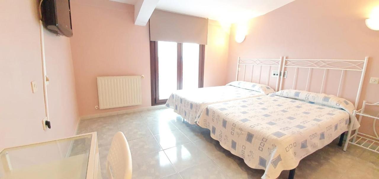 Hotel La Quinta Кю Екстериор снимка