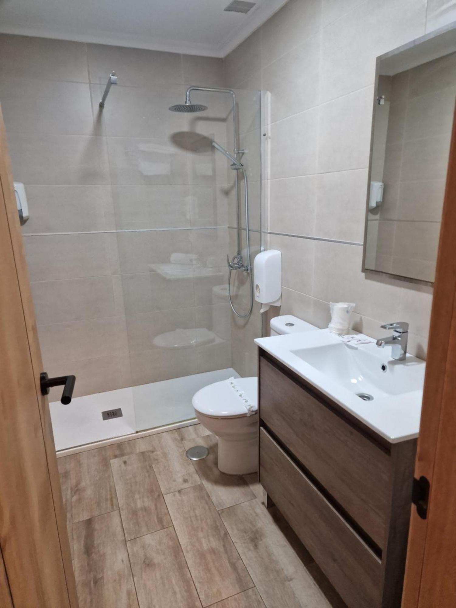 Hotel La Quinta Кю Екстериор снимка